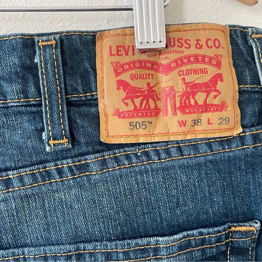 Levi's Men's 38 X 29 505 Regular Fit Blue Jeans